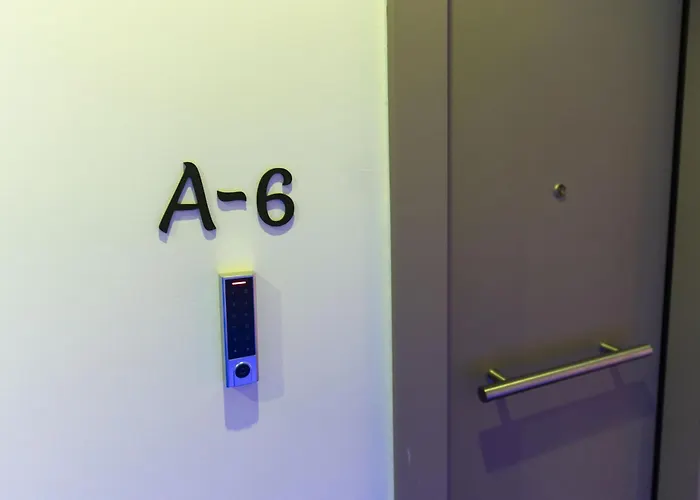 Δ17 Suites & Apartments
