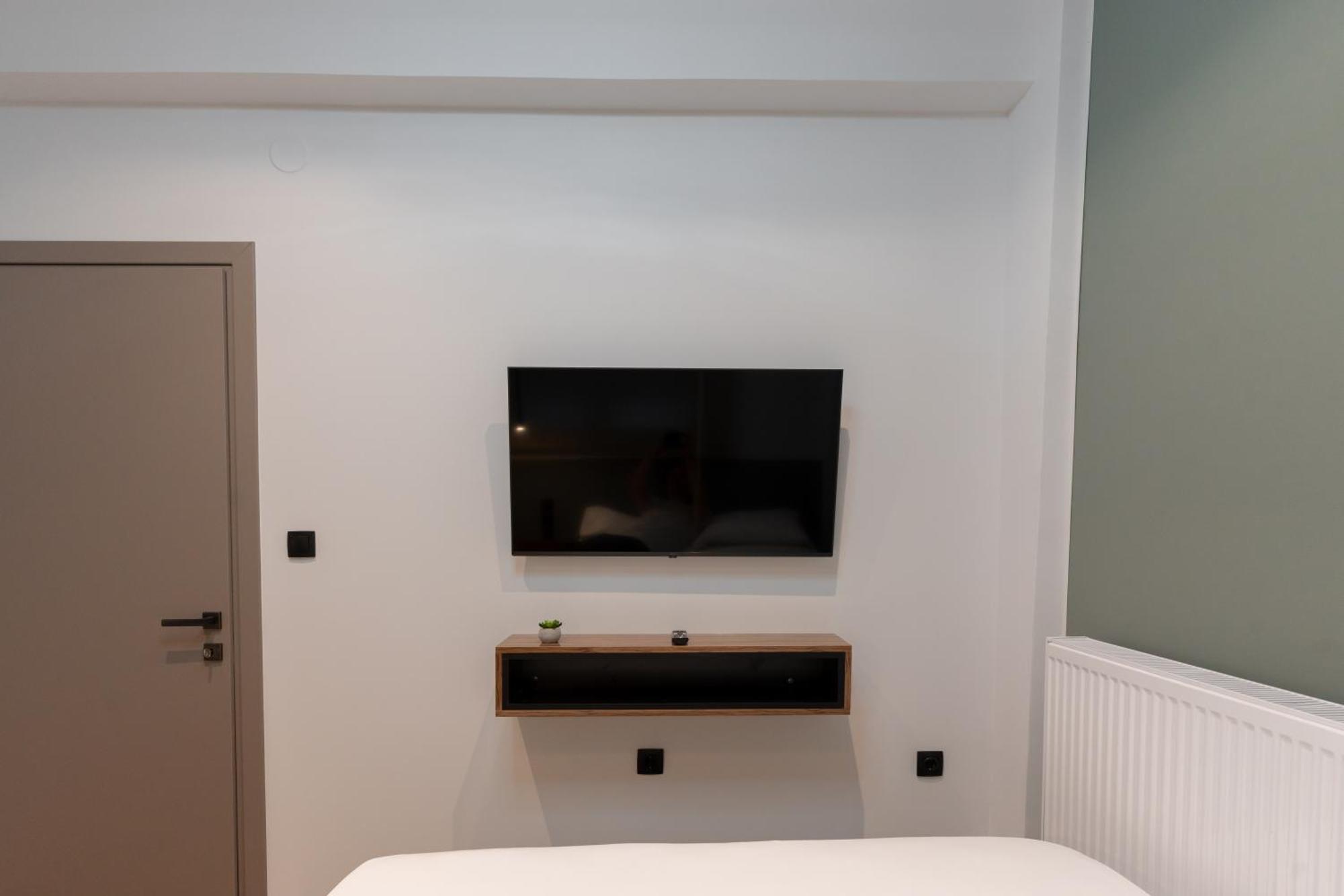 Apartment δ17 & *